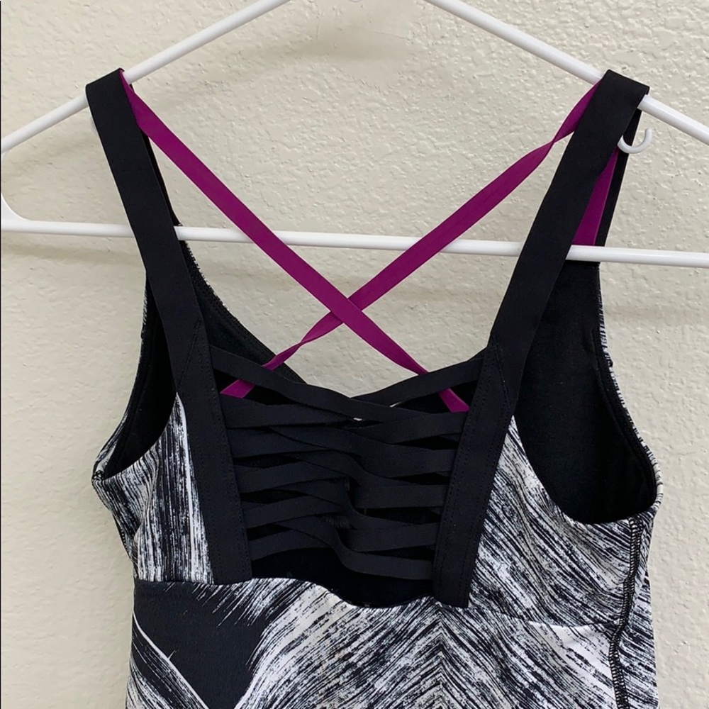 Lululemon top - Picture 4 of 5